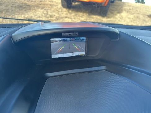 Used 2015 Ford Escape SE image 12