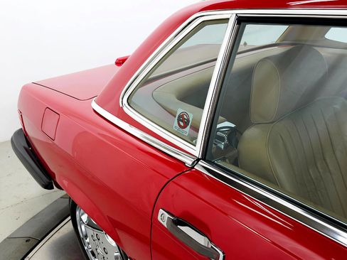 Used 1989 Mercedes-Benz 560 SL image 15
