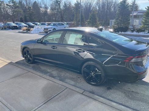 Used 2023 Honda Accord Sport image 46