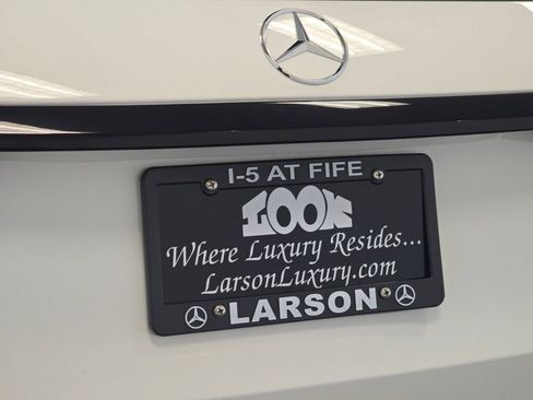 Used 2025 Mercedes-Benz GLC 300 image 30