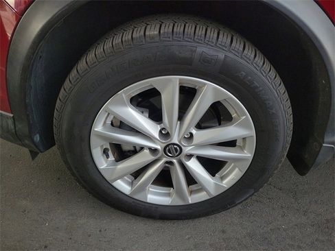 Used 2019 Nissan Rogue Sport SV image 30