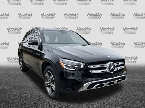 Certified 2022 Mercedes-Benz GLC 300 image 2