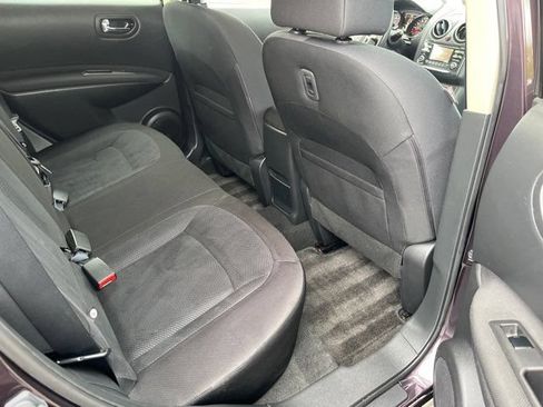 Used 2015 Nissan Rogue S w/ Convenience Package AWD/4WD image 6