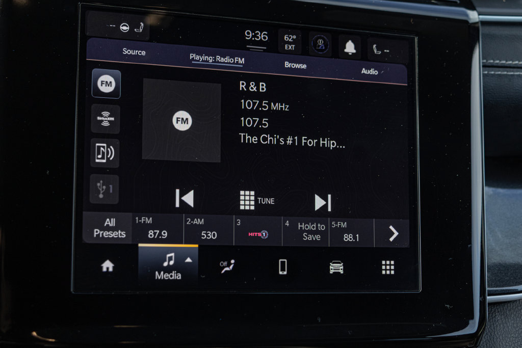 Used 2021 Jeep Grand Cherokee L Laredo AWD/4WD image 16