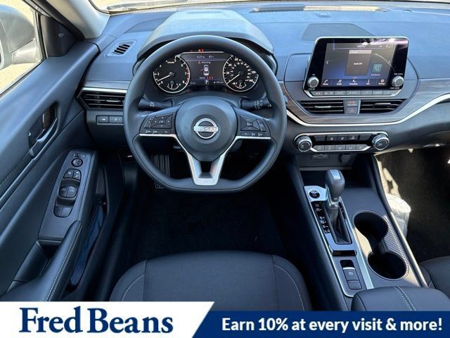 New 2026 Nissan Altima 2.5 SV AWD/4WD image 19