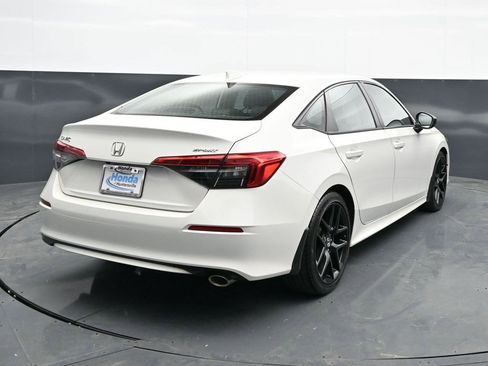 Used 2023 Honda Civic Sport image 7