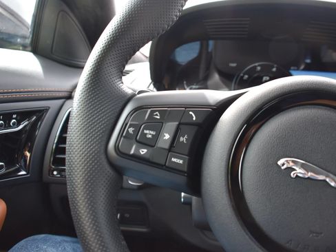 Used 2023 Jaguar F-TYPE R AWD/4WD image 30
