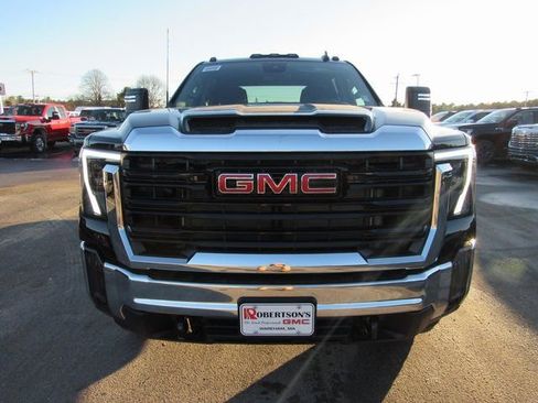 New 2026 GMC Sierra 3500 Pro w/ Convenience Package image 4