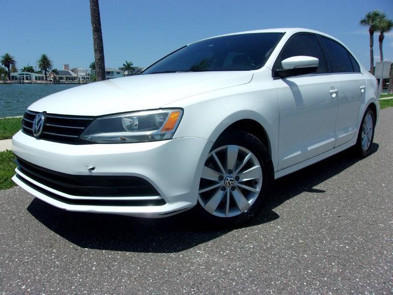 Used 2015 Volkswagen Jetta SE FWD image 3