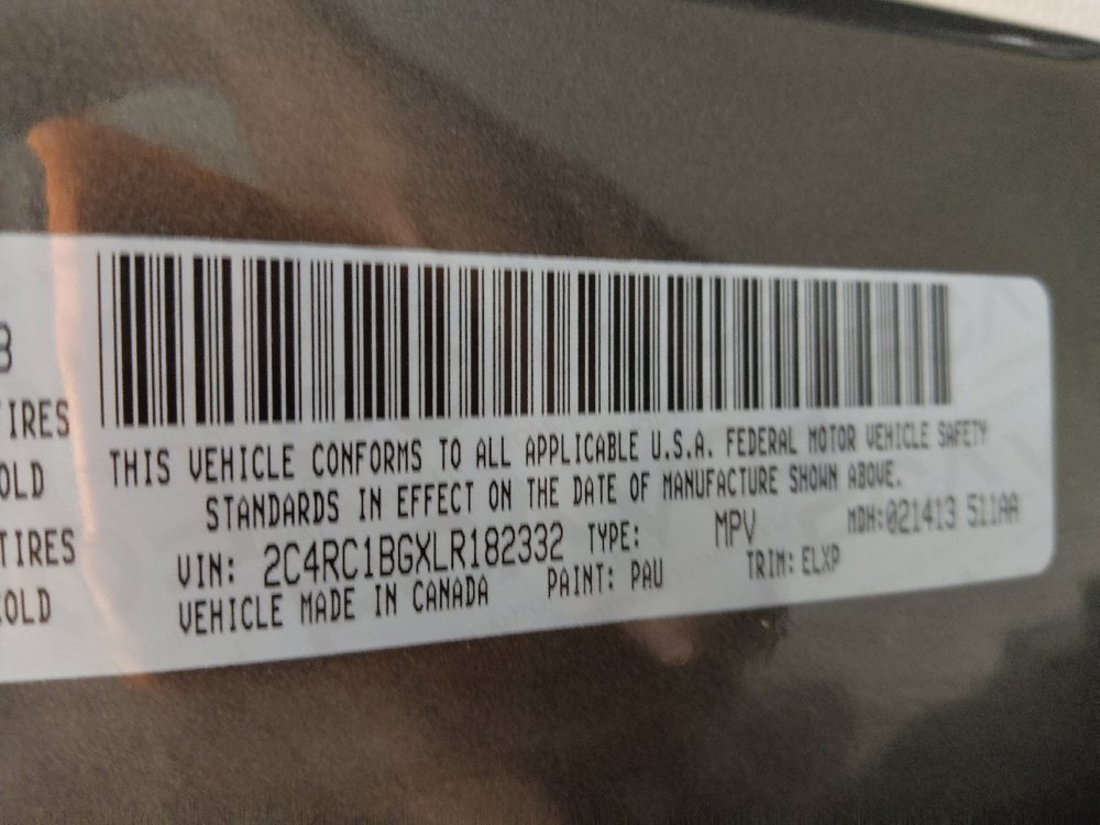 Used 2020 Chrysler Pacifica Touring-L FWD image 33