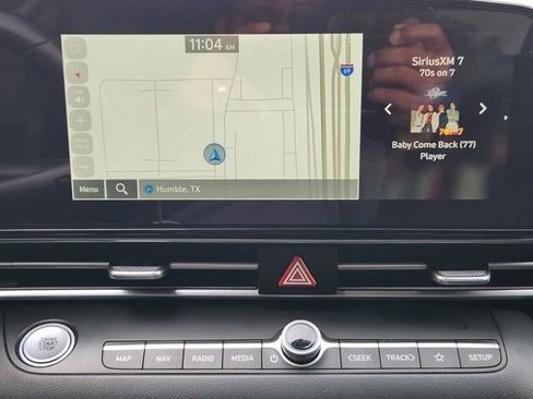 Used 2025 Hyundai Elantra SEL image 15