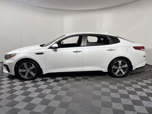 Used 2020 Kia Optima S image 11
