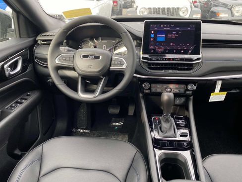 New 2026 Jeep Compass Limited image 8
