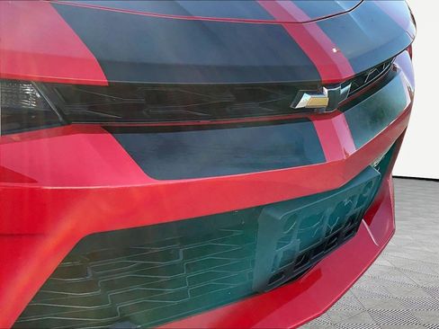 Used 2018 Chevrolet Camaro SS RWD image 33
