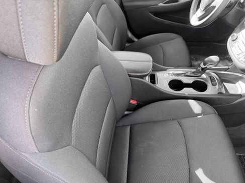 Used 2024 Chevrolet Malibu LT image 19