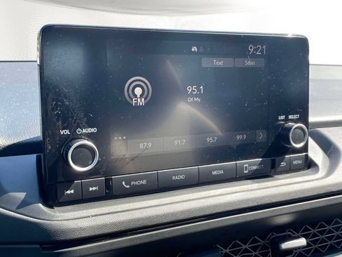 Used 2025 Honda Accord SE image 27