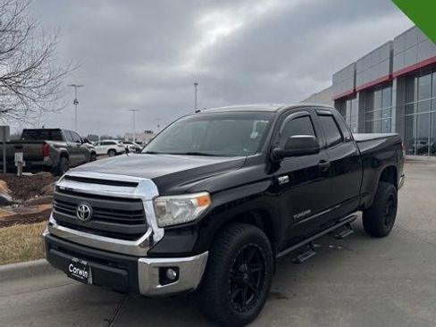 Used 2014 Toyota Tundra SR5 w/ SR5 Upgrade Package image 8
