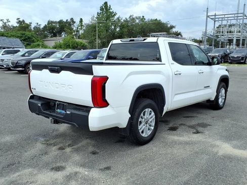 Used 2022 Toyota Tundra SR5 AWD/4WD image 7