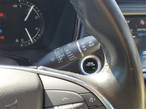 Used 2018 Cadillac XT5 FWD image 13