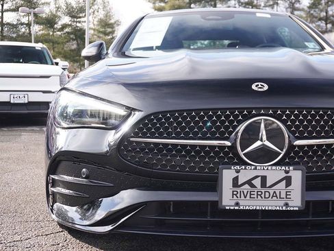 Used 2024 Mercedes-Benz CLE 300 4MATIC Coupe image 14