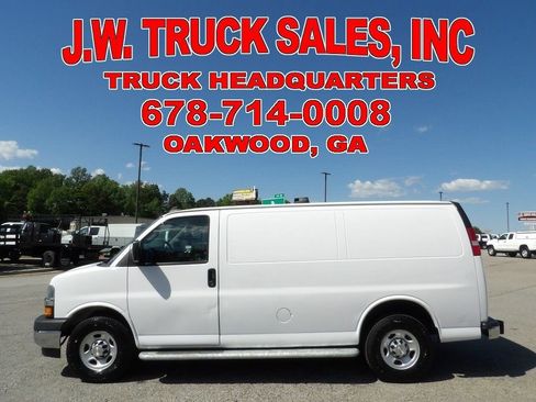 Used 2020 Chevrolet Express 2500 w/ Driver Convenience Package image 2