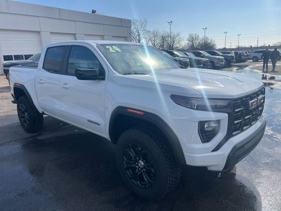Used 2024 GMC Canyon Elevation