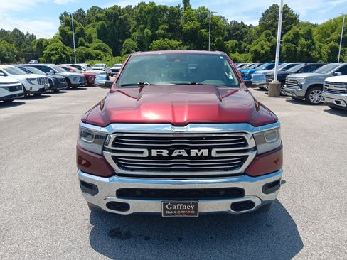 Used 2021 RAM 1500 Laramie AWD/4WD image 9