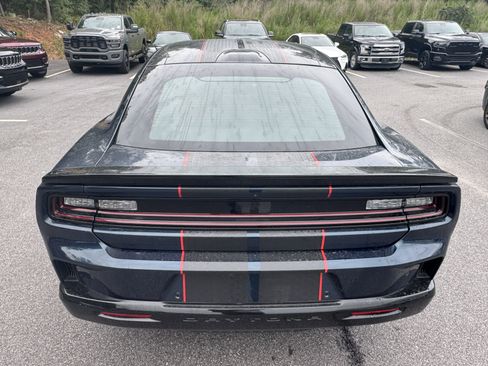 Used 2025 Dodge Charger Daytona Scat Pack w/ Track Pack AWD/4WD image 6