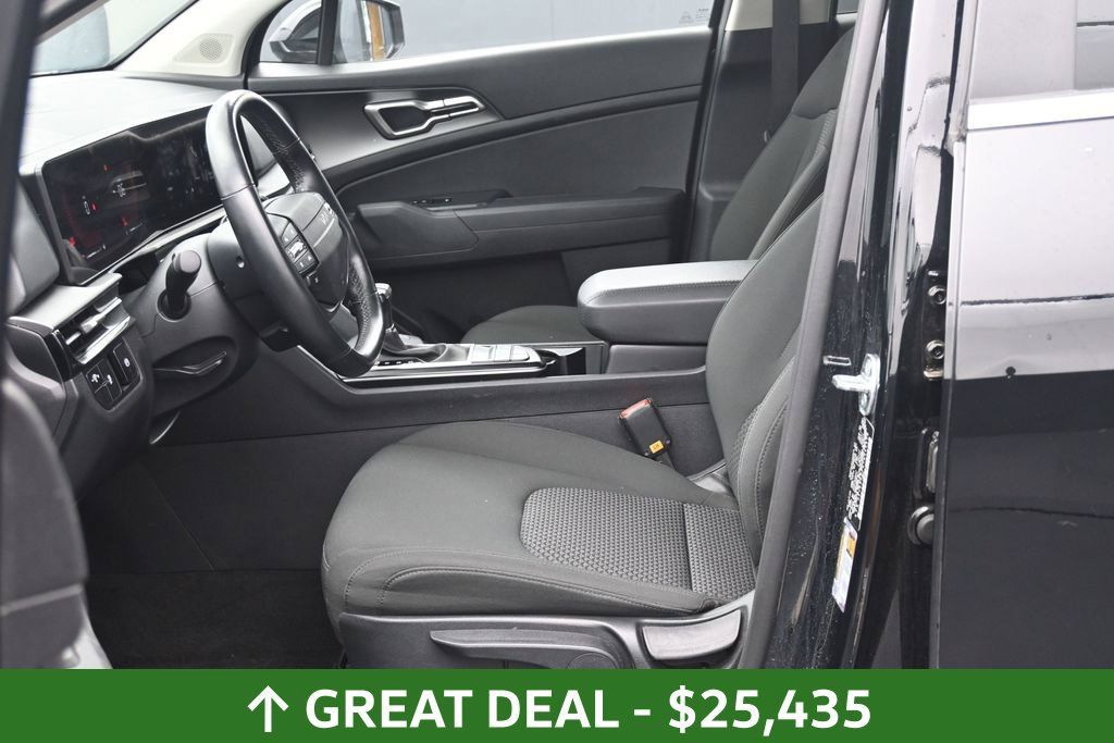 Used 2026 Kia Sportage LX AWD/4WD image 18