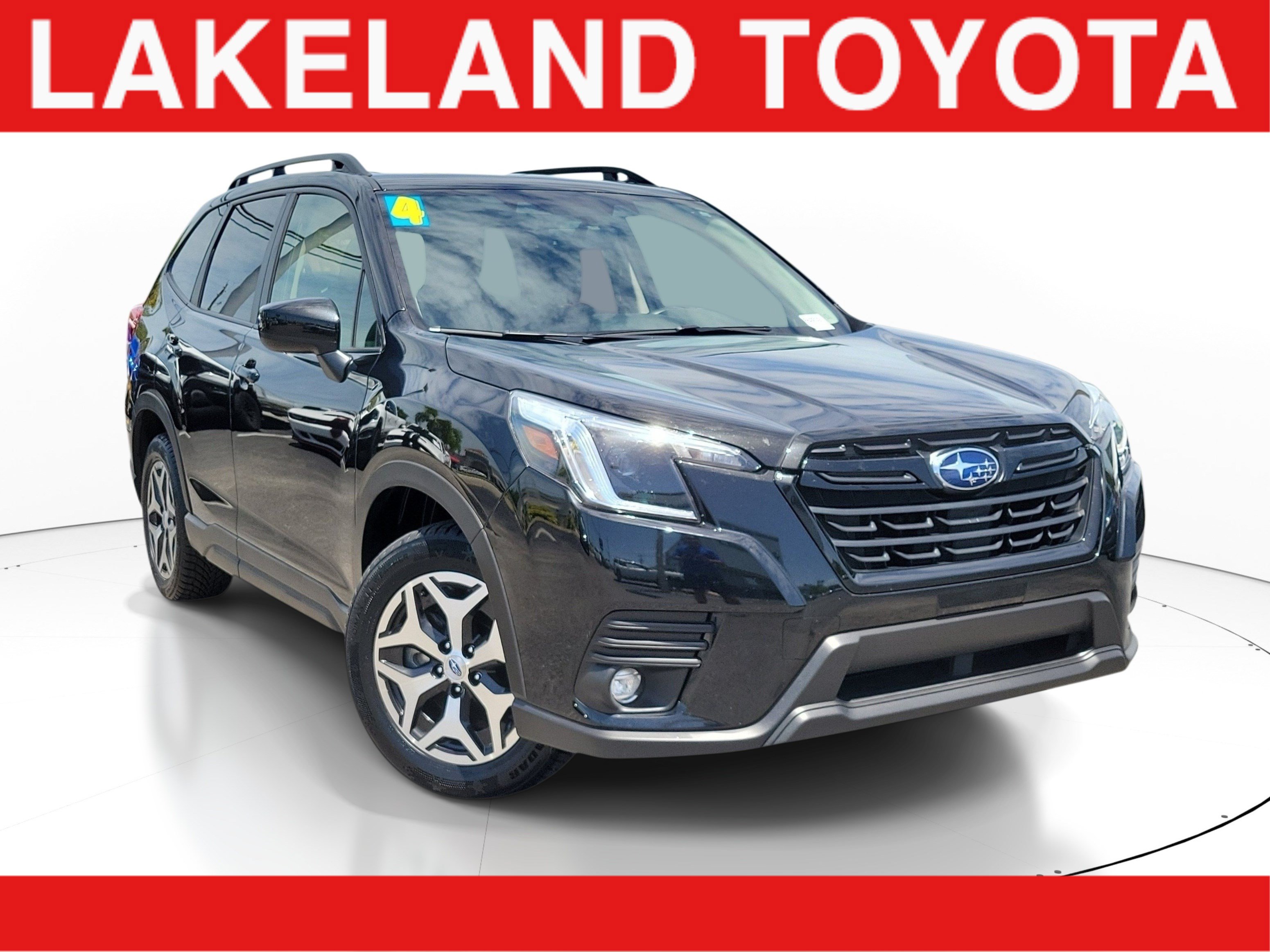 Used 2024 Subaru Forester Premium AWD/4WD image 1