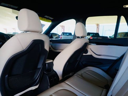 Used 2021 BMW X1 xDrive28i w/ Premium Package image 7