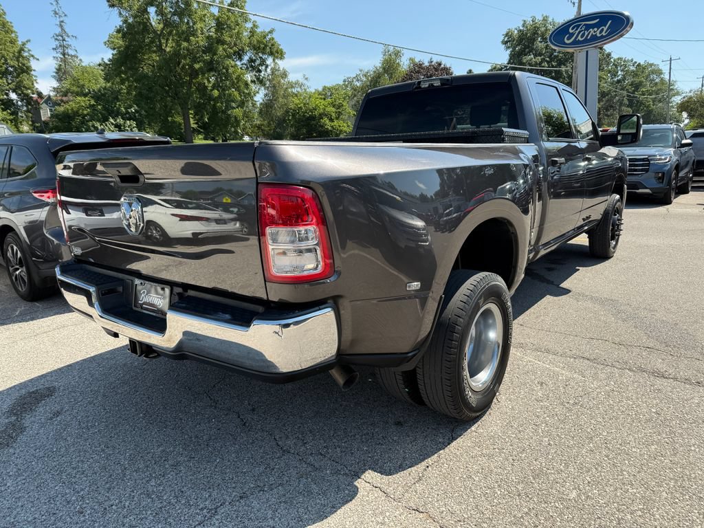 Used 2024 RAM 3500 Big Horn AWD/4WD image 5