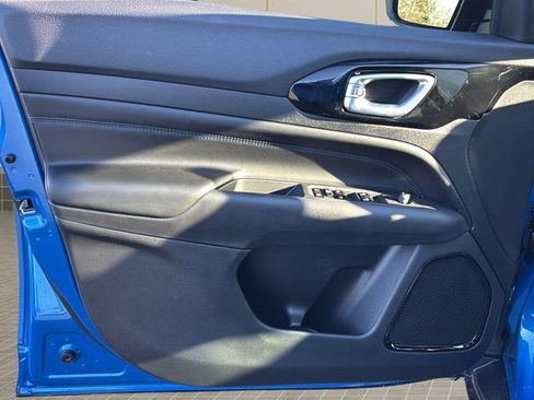 New 2026 Jeep Compass Latitude image 15