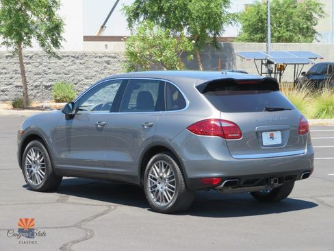 Used 2013 Porsche Cayenne AWD/4WD image 11