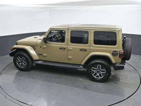 New 2026 Jeep Wrangler Unlimited Sahara AWD/4WD image 38