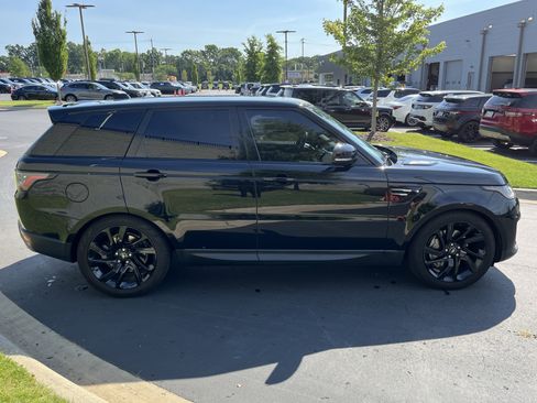 Used 2019 Land Rover Range Rover Sport SE AWD/4WD image 8