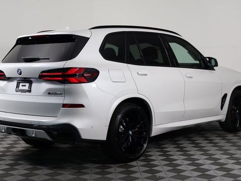 New 2026 BMW X5 M60i image 4
