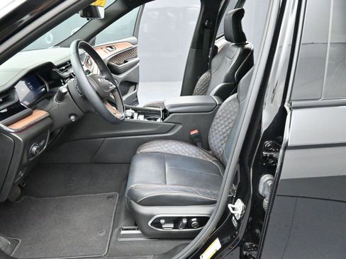 Used 2023 Jeep Grand Cherokee Summit w/ Adv Protech Group IV image 15