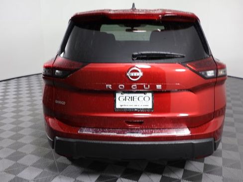 Used 2026 Nissan Rogue SV w/ Cold Weather Package FWD image 7