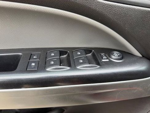 Used 2016 Chevrolet Colorado LT w/ Luxury Package, Chrome image 16