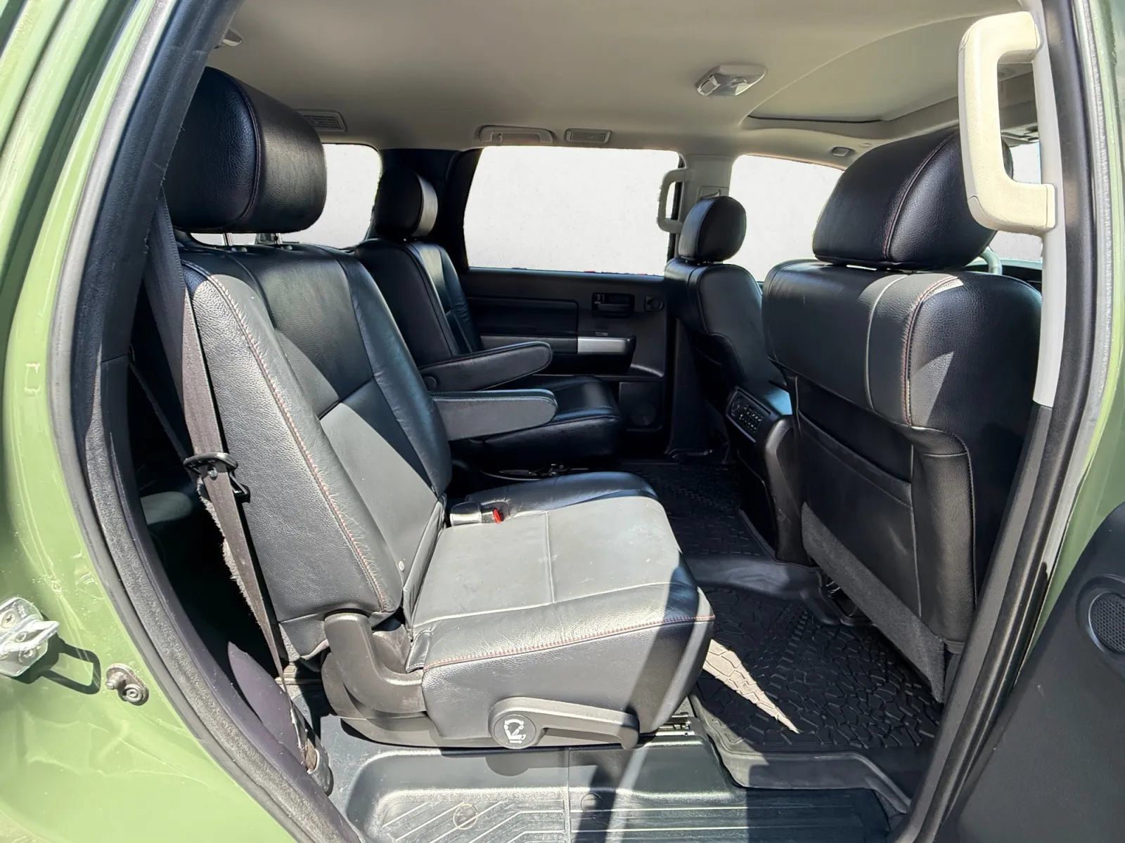 Used 2020 Toyota Sequoia TRD Pro AWD/4WD image 25