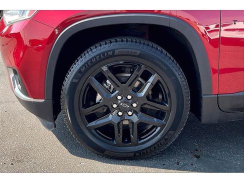 Used 2019 Chevrolet Traverse LT w/ LPO, Blackout Package image 8