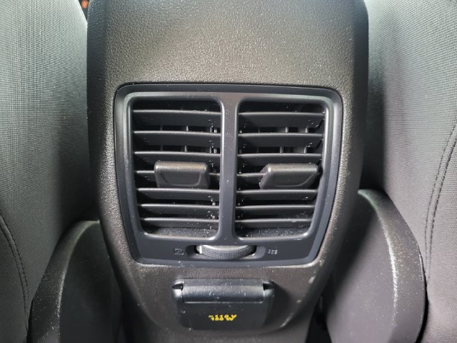 Used 2017 Ford Escape SE w/ Equipment Group 201A AWD/4WD image 25
