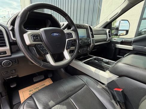 Used 2020 Ford F350 Lariat w/ Lariat Ultimate Package AWD/4WD image 11