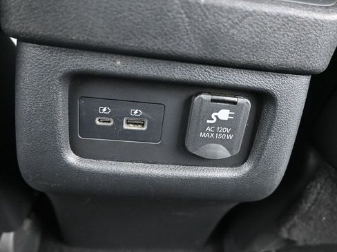 Used 2022 Nissan Pathfinder Platinum w/ Cargo Package AWD/4WD image 17