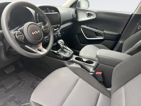 Used 2025 Kia Soul S FWD image 10