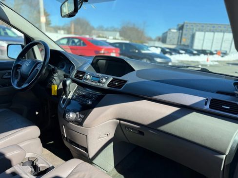 Used 2012 Honda Odyssey EX-L image 22