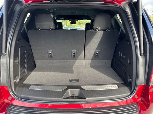 Used 2023 Chevrolet Tahoe High Country image 14