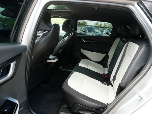Certified 2024 Kia EV6 GT-Line w/ GT-Line White Seat Package AWD/4WD image 34