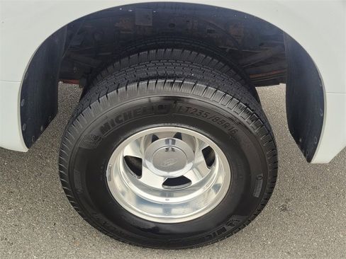 Used 2001 Ford F350 XLT image 16